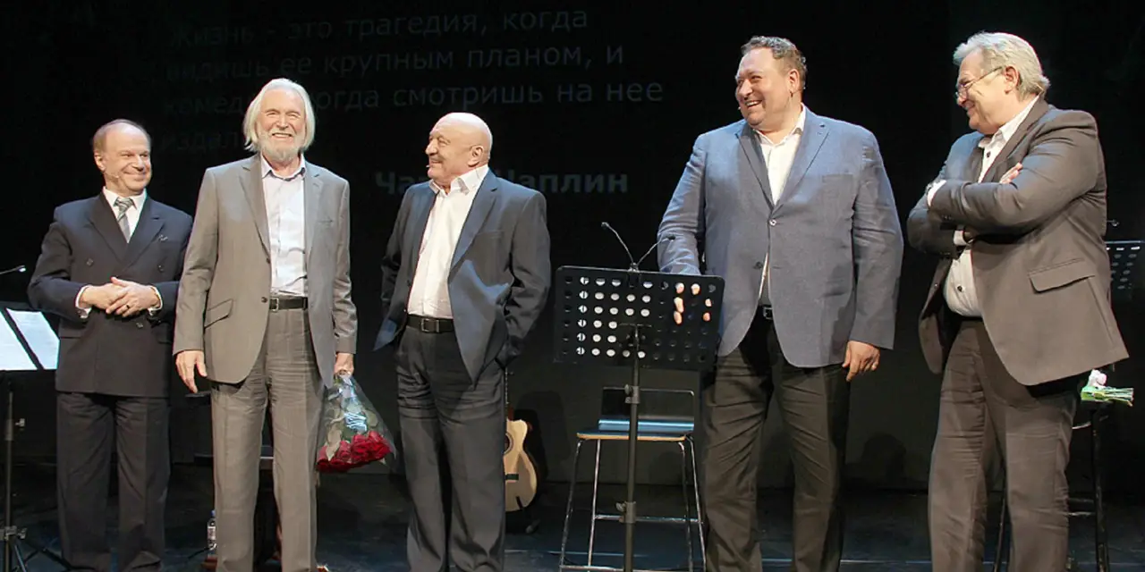 Игра в "Городки"